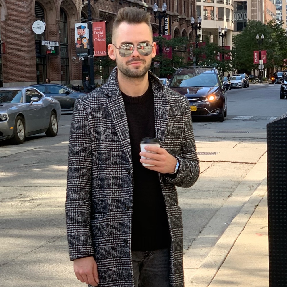 Meet your Posher, Mark